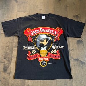 Vintage 90s Jack Daniel’s Tennessee Whiskey Single Stitch Graphic Shirt